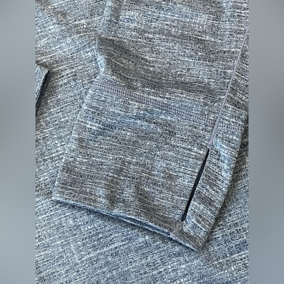 Nike Yoga Textured Sport Top Thunder Blue Soft Knit Long Sleeve Men Size X-Large - Picture 6 of 10